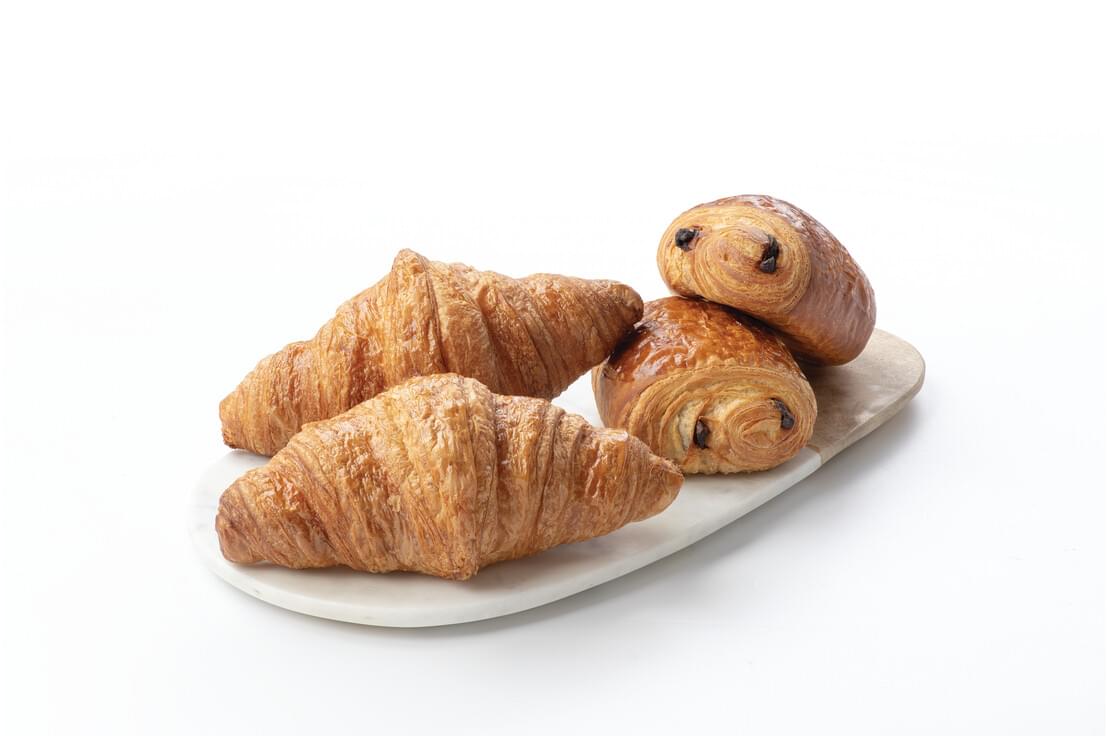 Croissant et pains au chocolat crus La belle fournée
